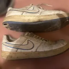 Nike ホワイト スニーカー エアクッション付きブルー