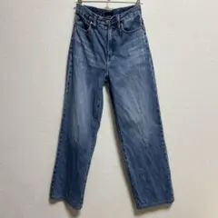 ユニクロワイドストレートデニム　ブルー、21サイズ