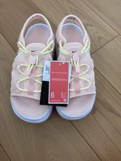 ラスト1♪新品 NIKE ナイキ エアマックス ココ サンダル ピンク 24cm