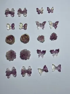 ネイルパーツ 色々なデコ用にも 35個＋オマケ♠︎