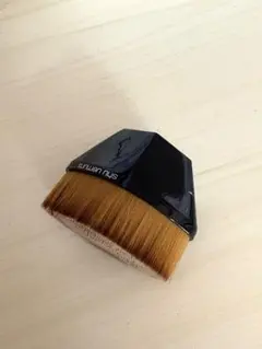 shu uemura ペタル 55 ファンデーション ブラシのサムネイル