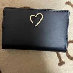 ブラック ハート型金具 二つ折り財布