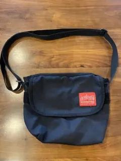 Manhattan Portage ブラックショルダー　ネイビー　コンパクト