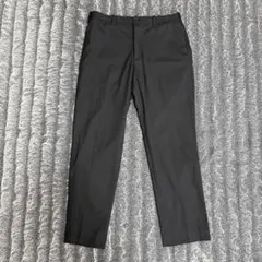 UNIQLO イージーアンクルパンツ（スラックス）