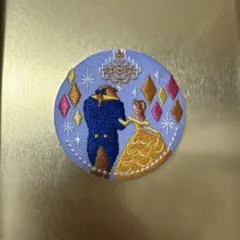 Disney刺繍缶バッチ美女と野獣