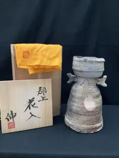 河井久 唐草紋壷 壺 花瓶 花入 共箱付き 河井久 唐草紋壷 壺 花瓶 花入 共箱付き - メルカリ