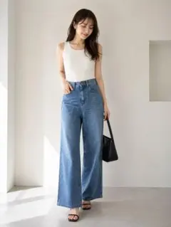 【美品】セオリー　Theory ハイライズ　ワイドデニム　26インチのサムネイル