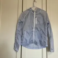 美品PUMA軽量フード付きウィンドブレーカー 水色白ストライプレディース S