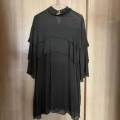 ZARA BASIC フリル付きカーキワンピース
