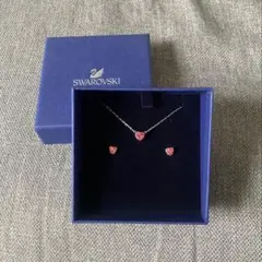 スワロフスキー　ネックレス・ピアスセット