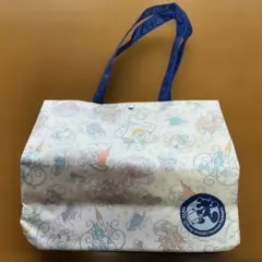 ディズニーバケーションパッケージ敷物マット付きトートバッグのサムネイル