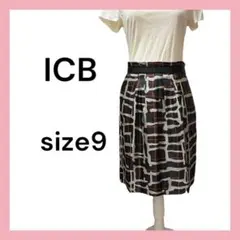 ICB アイシービー　総柄スカート　膝丈　台形スカート 薄手 Mサイズのサムネイル