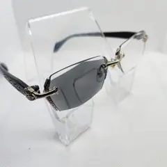 Item thumbnail for item 7d2d7aa3-f29e-4c92-a040-0c3aee24466d