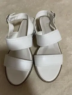 DIANA サンダル ホワイト 23.0cmのサムネイル