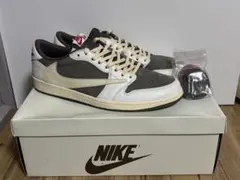Travis Scott × Nike Air Jordan 1 Low