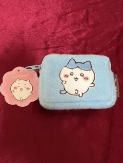 ちいかわ ふわふわミニポーチ ハチワレ