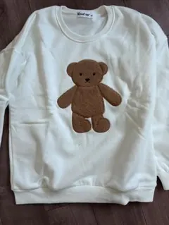 クマ刺繍 ホワイト トレーナー