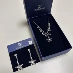 美品 スワロフスキートリプルスター ネックレス ラインストーン 