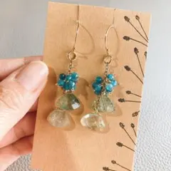 希少　アクアプレーズ　丸玉　3連ピアス 希少 アクアプレーズ 丸玉 3連ピアス - メルカリ