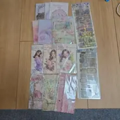 コラージュ素材まとめ売り　紙もの・シールセット