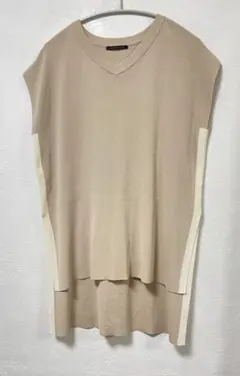 美品　BARNYARDSTORM サイドラインスリットノースリーブニット