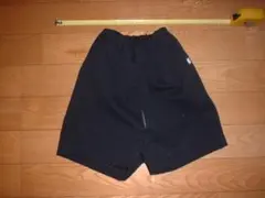 179【組合せ再出品可】中古品、サイズ不明の黒色短パン