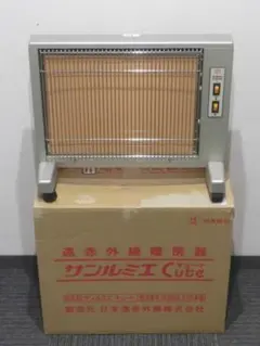 SUNLUMIE 電気ヒーター E800LS 美品 日本遠赤外線 サンルミエキュート E800LS（パールゴールド
