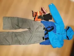 スキーウェアセット（キッズ140）snow carving　小さめ手袋おまけ付き