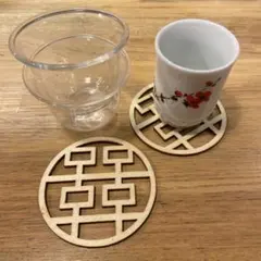 中国茶　ガラス茶杯と木のコースター陶器茶杯5点セット