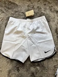 NIKE DRY-FIT ショートホワイトパンツXL新品