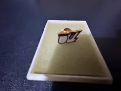 【 日本通運　日通のペリカン便　ピンバッジ　プラケース付き 】