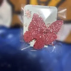 蝶の形のヘアゴム 濃いピンク