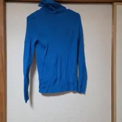 UNIQLOタートルネックニット