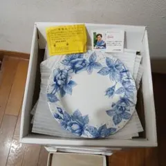 toto 花柄 陶器皿 直径約21.5cm　新品、未使用です