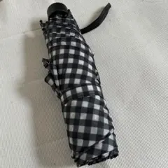 折りたたみ傘　チェック