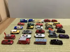 トミカとその他のミニカー大量　まとめ売り計111台。