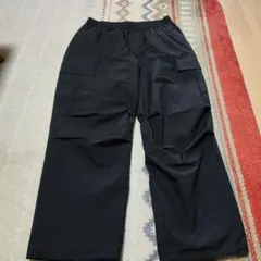 ブラック カーゴパンツ ゴムウエスト