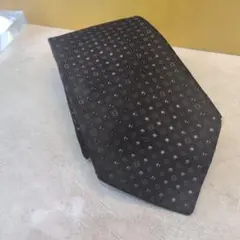 ​【人気】FENDI ネクタイ FFロゴ ドット柄 総柄 ブラック 高級シルク