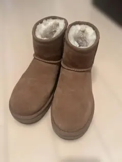 UGG ブラウン ショートブーツ