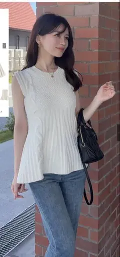 GRL ケーブル編みペプラムノースリーブニットトップス