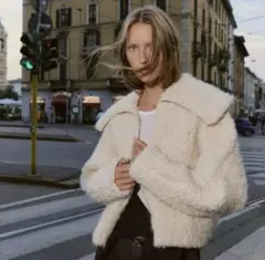 ZARAザラ ブークレットニットカーディガン 白 ホワイト M ファーコート