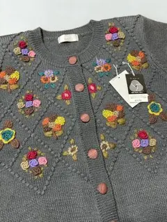 お花 刺繍立体ニットカーディガン グレー Mサイズ