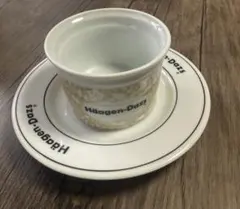 Häagen-Dazs ハーゲンダッツ　陶器　カップ＆ソーサー　希少　レアのサムネイル