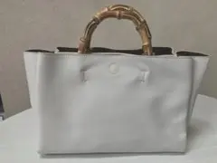 ホワイトレザー バンブーハンドル ハンドバッグ