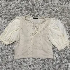 【ZARA】 アイボリー ブラウス