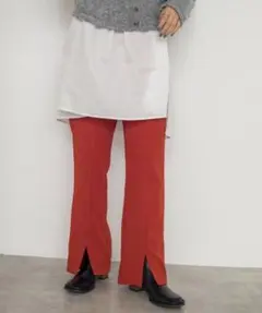 w closet 赤スリット入りフレアパンツのサムネイル