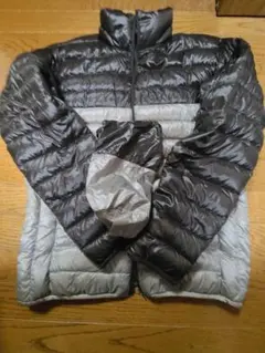 美品！old UNIQLO 光沢、短丈ダウン、スタッフサック付