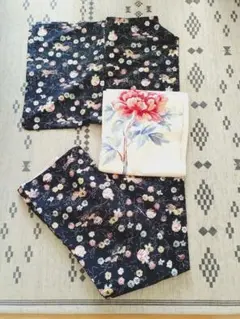 黒地花柄小紋 洗える着物