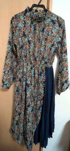 花柄ロングワンピース　Mサイズ