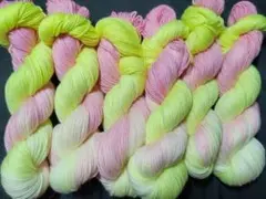 26 蛍光色 毛糸 手染め毛糸 ソックヤーン 3個